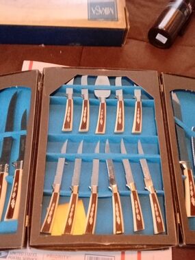 Brown Handle Cheese and Steak Knife Set - Home Dining